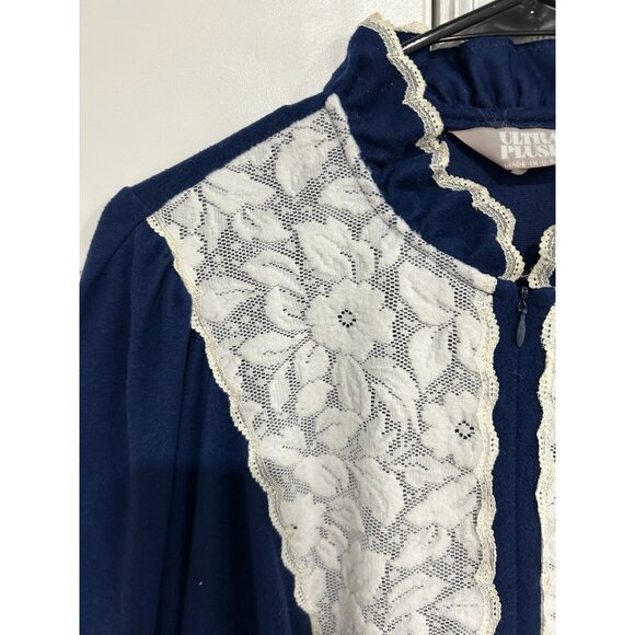 Vintage Navy Blue Ultra Plush Long Nightgown White Lace Details Ruffle Trim Sz M - Picture 4 of 10